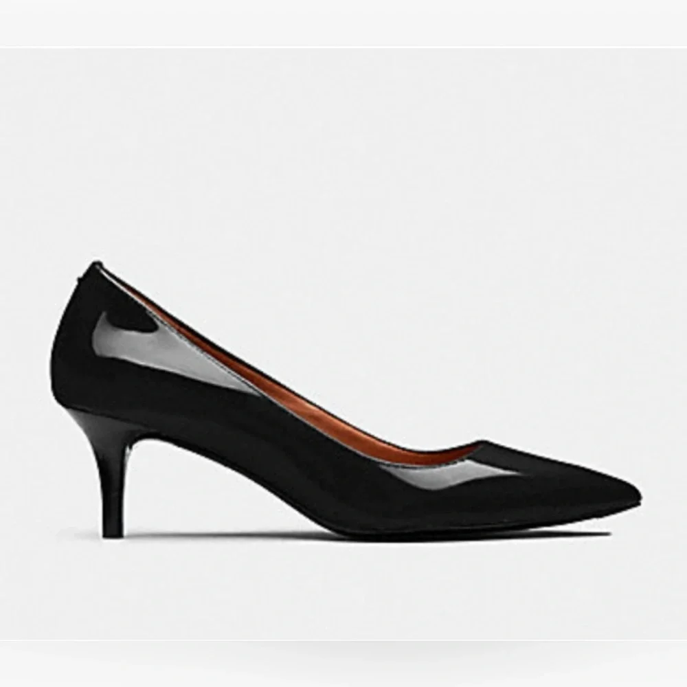 Coach Black Patent Leather Mid Heels Pump Shoes FG1479 size 6.5B